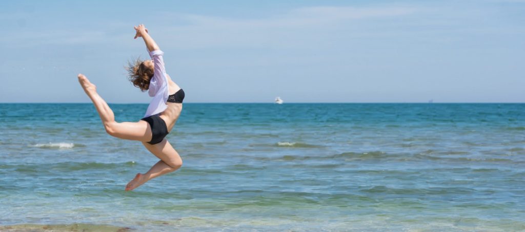 Giorgia_Bartolini_jump_in_the_sea